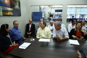 Prefeita reconhece empenho de  Henrique Prata em prol da  Unidade do Câncer para Dourados