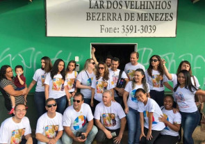 Dentistas atendem 5 mil idosos em ação social