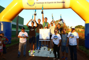 ​Festa do Peixe: Morador fisga peixe de 5,3 kg e leva mobília para casa