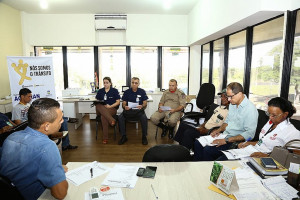 Reunião na Agetran discutiu ações a serem desenvolvidas durante a campanha 'Maio Amarelo'