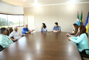 Délia encaminha instalação de unidade provisória de Prevenção e Diagnóstico do Câncer 'Hospital de Amor'