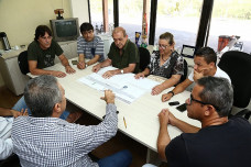 Reunião na Agetran discutiu detalhes da obra projetada para prevenir acidentes e melhorar o tráfego na Coronel Ponciano