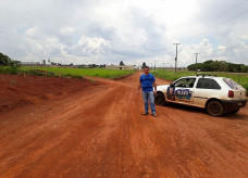 Olavo Sul durante visita as obras realizadas pela administração municipal