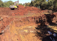 Início das obras da ponte nova sobre o córrego Curral de Arame que vai atender a região sul do município