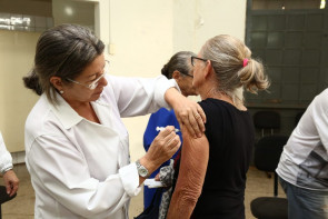 Procura por vacina contra a gripe aumenta 142% em Dourados