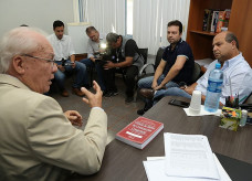 Diretor do Procon em Dourados, Mário Cerveira, se reuniu com representantes do Sinpetro-MS  ​