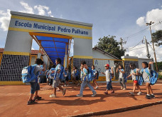 Aulas na rede municipal retomaram ritmo normal em Dourados nesta segunda-feira