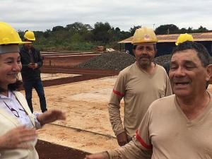 Prefeita visita obras do Residencial Estrela Guassu que inicia a construção de mais 200 unidades populares em Dourados