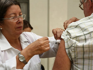 Saúde tem 40 salas para vacinação nos postos de saúde da cidade