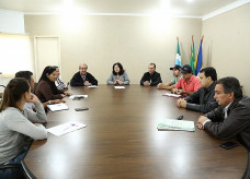 Prefeita e secretários receberam representantes da associação de moradores do Parque Jequitibás