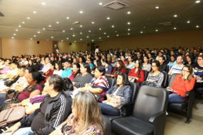 Seminário aborda dependência química  e lança "Projeto Literário Comad 2018"