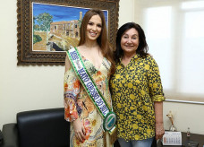 Prefeita recebeu, na semana passada, a visita da miss MS, Betânia Moura