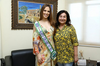 Prefeita recebeu, na semana passada, a visita da miss MS, Betânia Moura