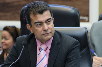 Marçal Filho apresentou em 2011 o projeto de lei que foi aprovado agora criando a Política Nacional para Doenças Raras no Sistema Único de Saúde