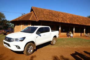 Prefeita Délia entrega veículo para  potencializar atendimento no Cras Indígena