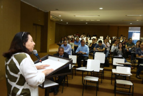 Servidores municipais participam  de curso do eSocial em Dourados