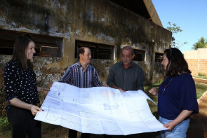 Prefeitura de Dourados inicia reforma  da poliesportiva de Vila Vargas