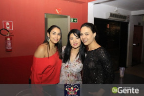 Tequileiro reúne família e amigos em comemoração de seu aniversário