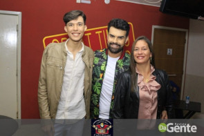 Tequileiro reúne família e amigos em comemoração de seu aniversário