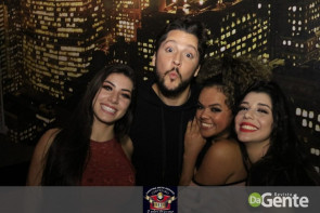 Tequileiro reúne família e amigos em comemoração de seu aniversário