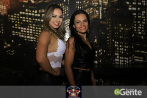 Tequileiro reúne família e amigos em comemoração de seu aniversário