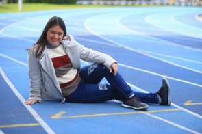 Conheça a 1ª jovem com Down a se formar em  Educação Física