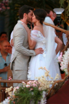 Camila Queiroz e Klebber Toledo se casaram; Veja os detalhes desta festa