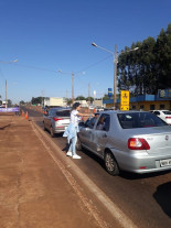 Prefeitura leva conscientização do "Agosto Lilás" a mais de 2 mil pessoas em blitz na BR-163