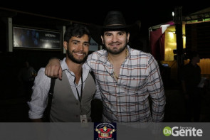 Cantor Loubet agitou convidados no camarote do 'Crystal Encontra' em Dourados