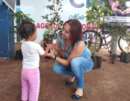 No Dia da Árvore, Imam, acadêmicos e PMA plantam  80 mudas às margens de córrego no Rego D'Água