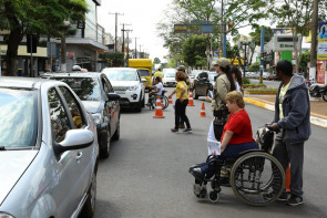 Blitz do Dia Nacional da Luta das Pessoas com Deficiência marca Expotrânsito em Dourados