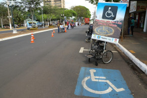 Blitz do Dia Nacional da Luta das Pessoas com Deficiência marca Expotrânsito em Dourados