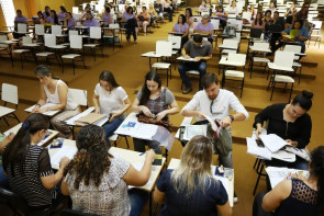 Servidores da educação infantil toma posse