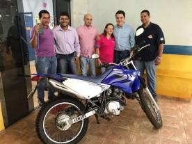 Secretaria de Saúde entrega motocicletas para agentes de saúde