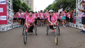 Gabriela Rocha vence a Corrida Rosa