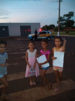 Crianças realizam blitz educativa pedindo mais educação no trânsito