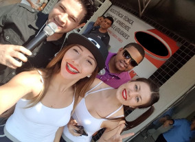 Piscina, celulares prova d’água e gatas molhadas no centro de Dourados