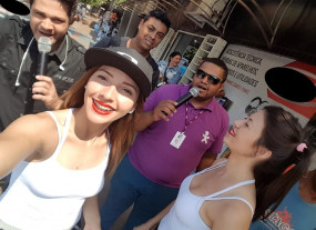 Piscina, celulares prova d’água e gatas molhadas no centro de Dourados