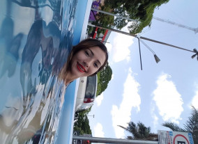 Piscina, celulares prova d’água e gatas molhadas no centro de Dourados