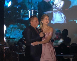 Leonardo cantou na festa de formatura de filha de Leandro