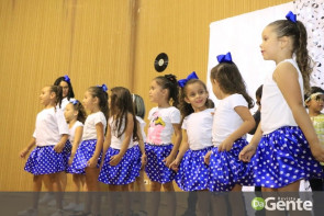 Professores do Ceim Guilherme Silveira  realizam noite cultural e festa da família