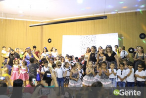 Professores do Ceim Guilherme Silveira  realizam noite cultural e festa da família