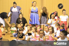 Professores do Ceim Guilherme Silveira  realizam noite cultural e festa da família