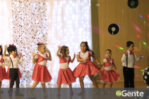 Professores do Ceim Guilherme Silveira  realizam noite cultural e festa da família