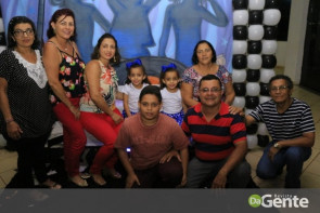Professores do Ceim Guilherme Silveira  realizam noite cultural e festa da família