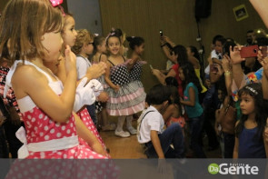 Professores do Ceim Guilherme Silveira  realizam noite cultural e festa da família