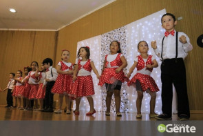 Professores do Ceim Guilherme Silveira  realizam noite cultural e festa da família