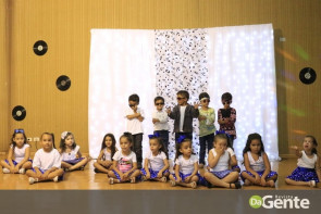 Professores do Ceim Guilherme Silveira  realizam noite cultural e festa da família