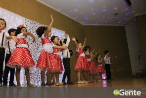 Professores do Ceim Guilherme Silveira  realizam noite cultural e festa da família