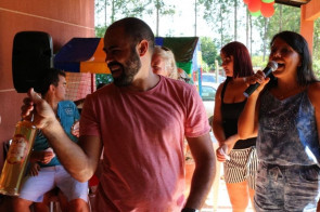 Confraternização equipe 94 FM Dourados